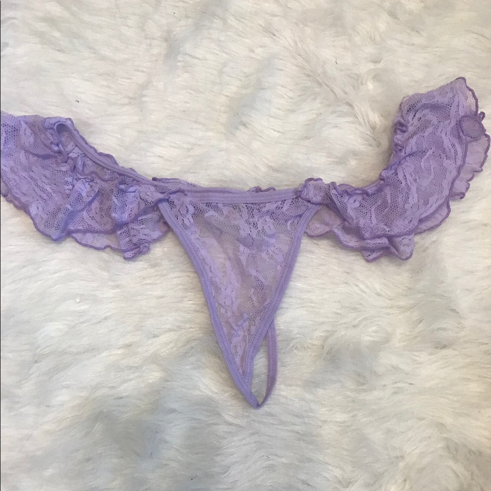Plus Size Lingerie Set - Picture 3 of 4